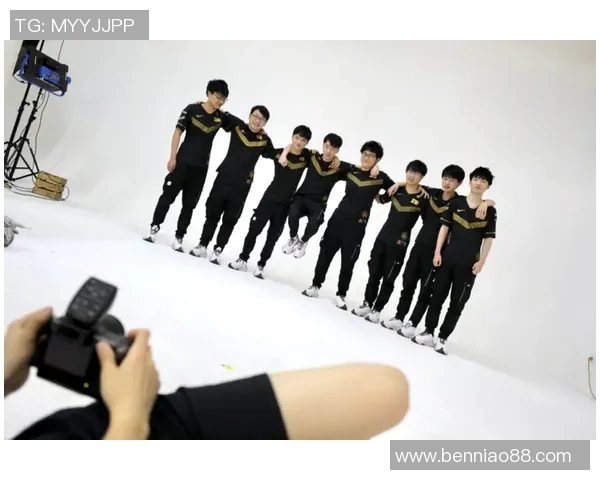 西安篮球队在邀请赛中以90分稳居积分榜首位，表现出色引人瞩目